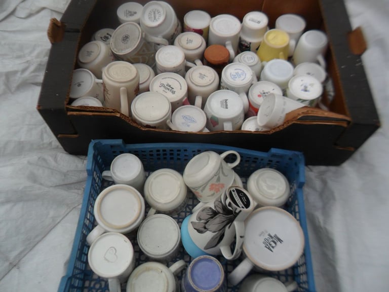 JOB LOT 51 MUGS CUPS