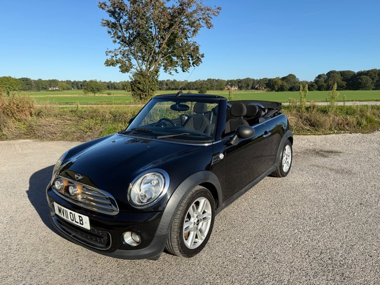 image for 2011 MINI Convertible 1.6 One 2dr CONVERTIBLE Petrol Manual