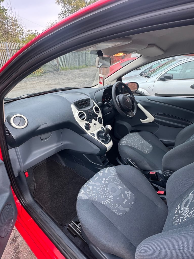 Ford, KA, Hatchback, 2013, Manual, 1242 (cc), 3 doors