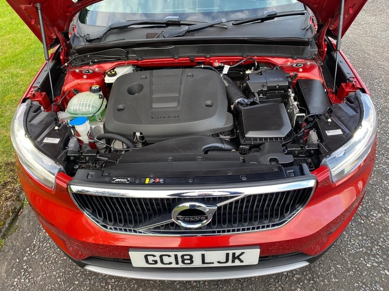 2018 Volvo XC40 2.0 D3 Momentum SUV 5dr Diesel Auto Euro 6 150BHP