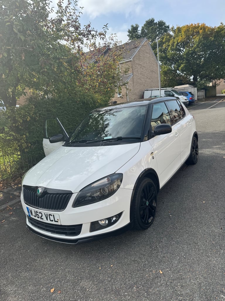 image for Skoda, FABIA, Hatchback, 2012, Manual, 1598 (cc), 5 doors
