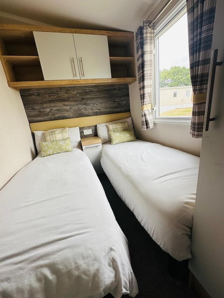 The Bordeaux in Sandown  - Lodge / Caravan 