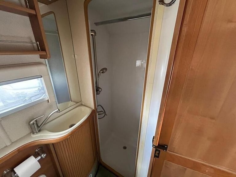 Auto-Trail Tracker 2.2 EKS Van Conversion 