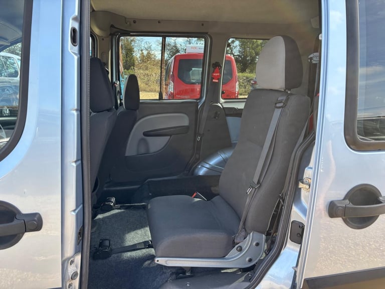 FIAT DOBLO WHEELCHAIR ACCESSIBLE VEHICLE WAV 1.4 Doblo 1.4 Dynamic 2011