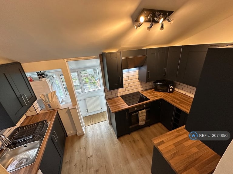 1 bedroom in Mount Gould Road, Plymouth, PL4 (#2674856)