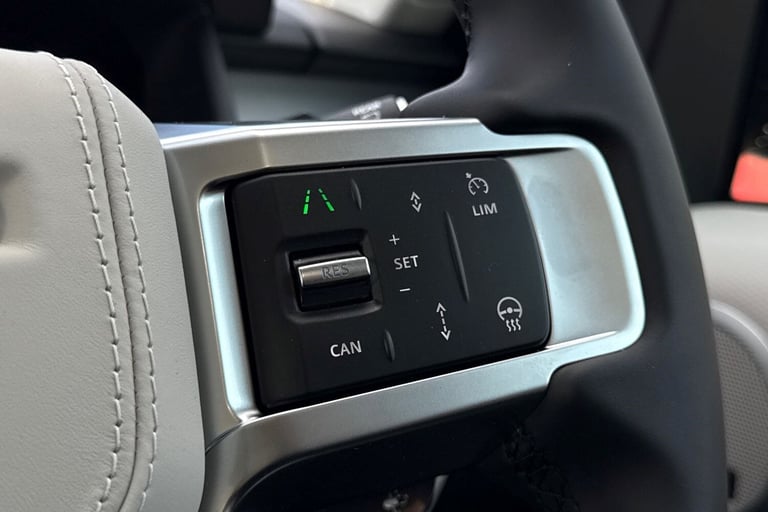 2025 Land Rover Discovery 3.0 D350 MHEV Dynamic HSE Auto 4WD Euro 6 (s/s) 5dr SUV Diesel Automatic