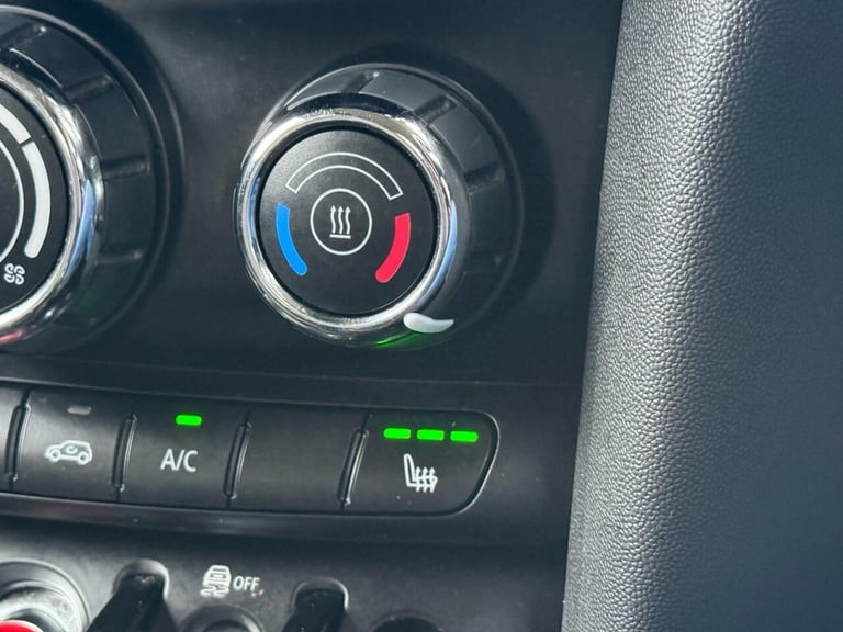 2017 67 MINI HATCH 1.5 COOPER HATCHBACK 3DR PETROL AUTO EURO 6 (S/S) (136 PS)