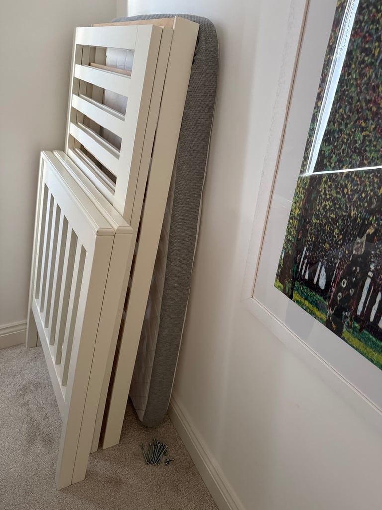 White Company Classic Cot Bed [RRP: £695]