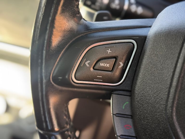 2016 Land Rover Range Rover Evoque 2.0 TD4 SE Tech Auto 4WD Euro 6 (s/s) 5dr