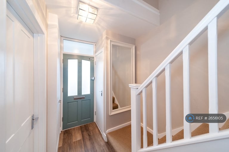 4 bedroom house in Glentanner Way, London, SW17 (4 bed) (#2656105)