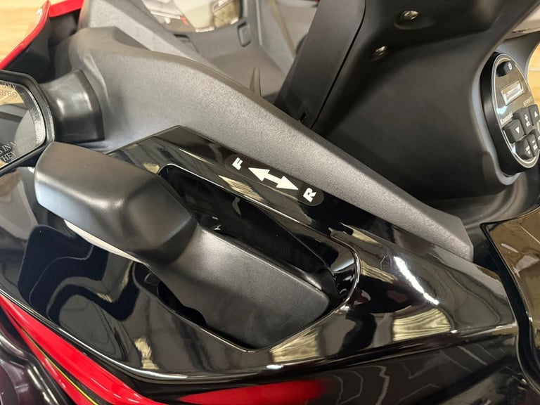 KAWASAKI STX 160LX 2024 JET SKI BRAND NEW GENUINE UK DEALER