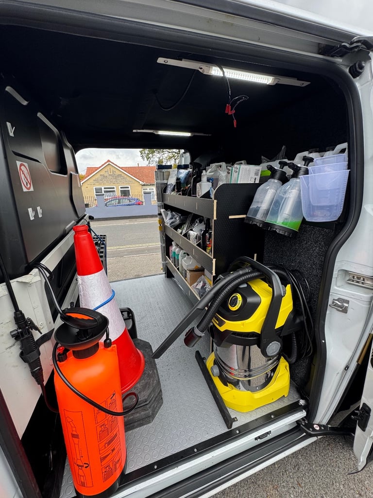 Mobile detailing Van Ford, TRANSIT CUSTOM, Panel Van, 2016, Manual, 1996 (cc)