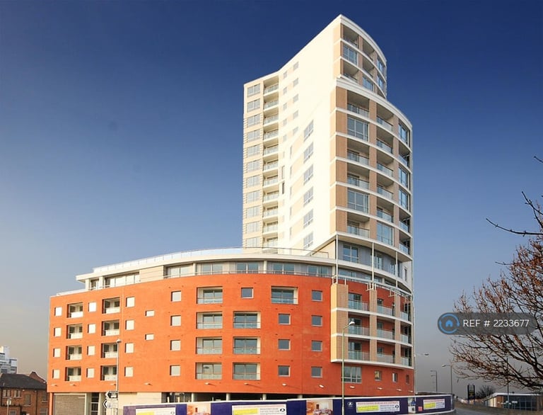 2 bedroom flat in Raphael House, Ilford, IG1 (2 bed) (#2233677)