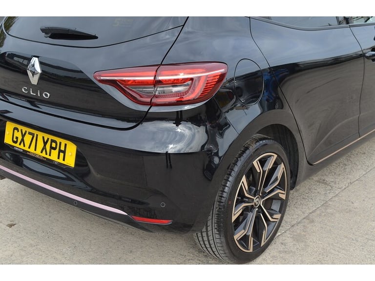 2021 Renault Clio TCe Lutecia Hatchback Petrol Manual