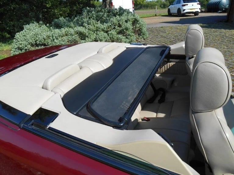 1994 Mercedes-Benz E Class E220 2-Door Petrol