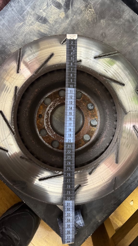 Brake callipers and disks 