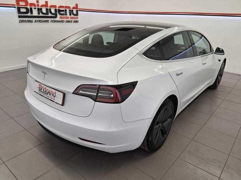 2020 Tesla Model 3 Standard Range Plus Saloon 4dr Electric Auto RWD (241 bhp) SALOON Electric Aut...