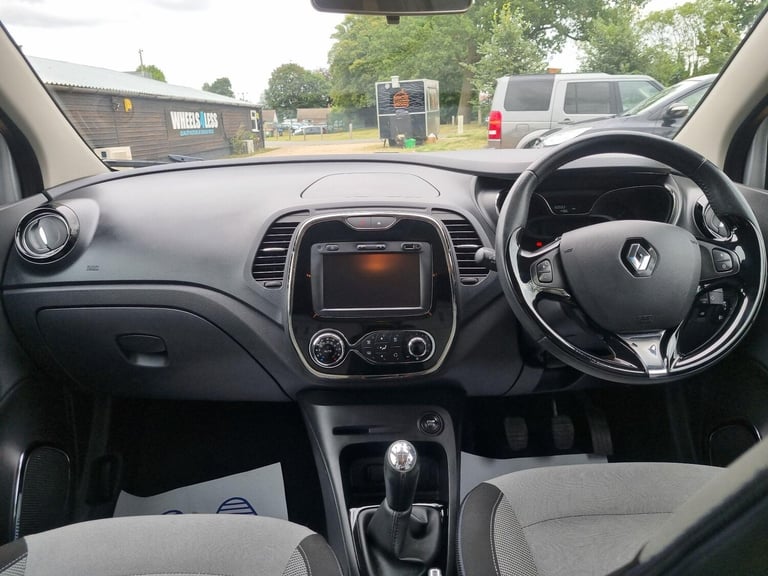 2014 Renault Captur 1.5 dCi ENERGY Dynamique S MediaNav Euro 5 (s/s) 5dr HATCHBACK Diesel Manual