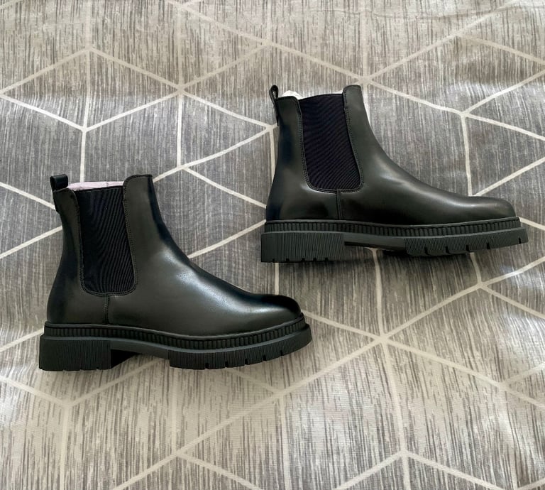 image for Just Fab Sophia Chelsea Boots – Size 6 – Brand New – £30 ONO – Must Go!