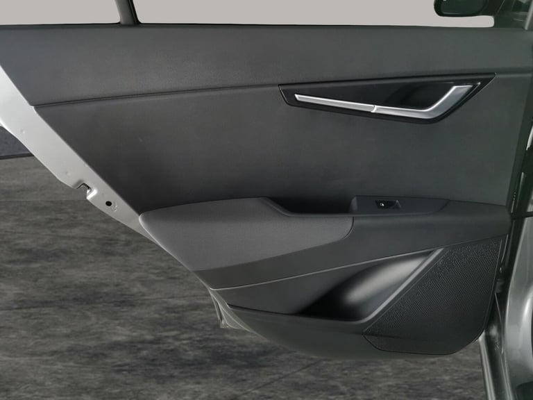 2022 Kia Niro 64.8kWh 3 SUV 5dr Electric Auto (201 bhp) - NAV - HEATED STEERING - DRIVER  Suv Ele...