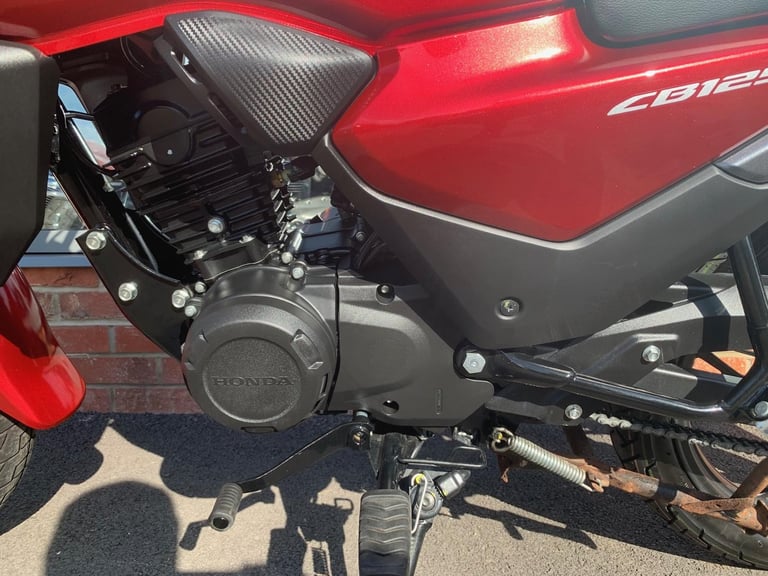 Honda CBF 125 - ONE OWNER - 848 MILES - 2 YEAR WARRANTY