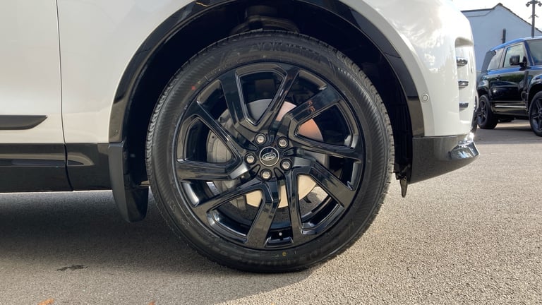 2022 Land Rover Discovery 3.0 D300 R-Dynamic SE 5dr Auto Diesel Station Wagon Station Wagon Diese...