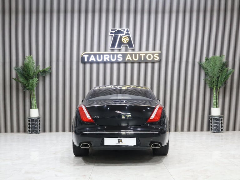 2010 Jaguar XJ 3.0d V6 Portfolio 4dr Auto SALOON DIESEL Automatic