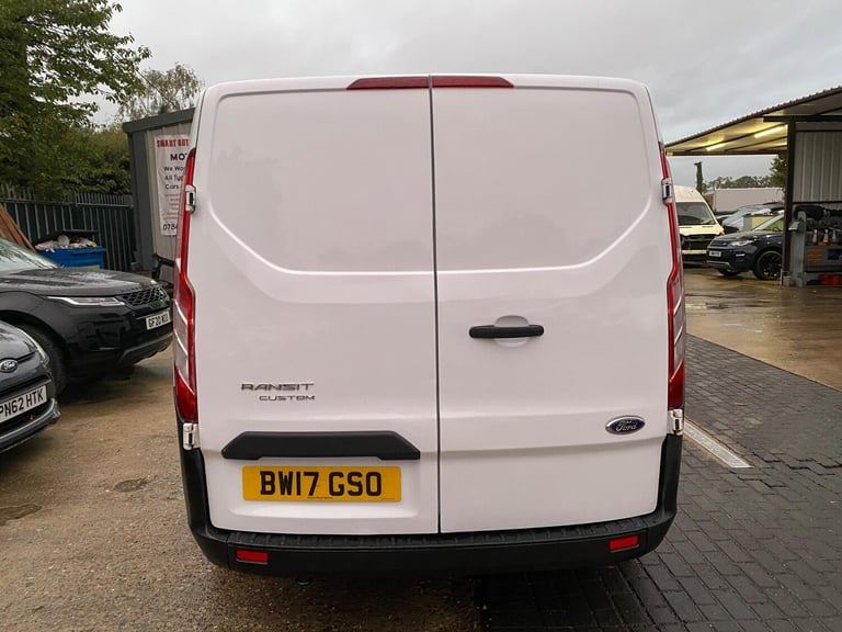 2017 Ford Transit Custom 2.0 TDCi 290 L1 H1 5dr PANEL VAN Diesel Manual