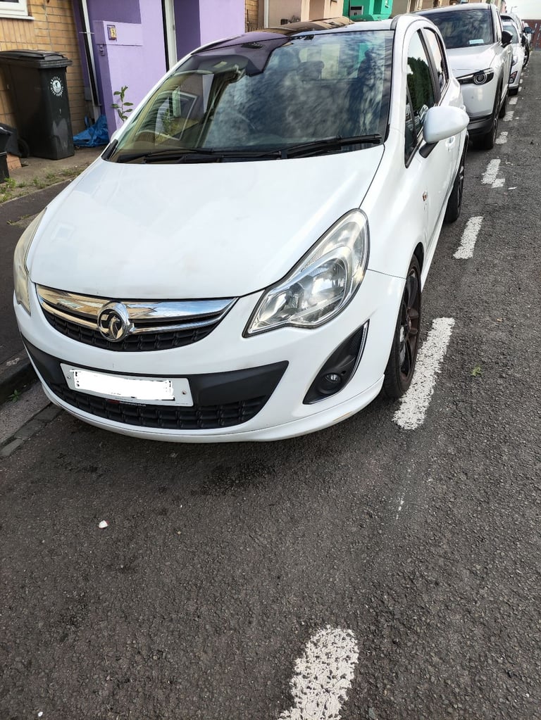 (NEW MOT) VAUXHALL Corsa Limited Edition SXI (5 door Rare)