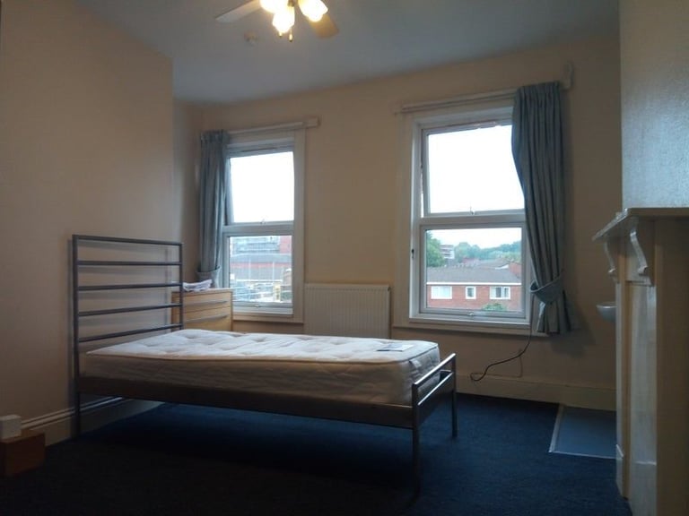 Southville BS3 1DB - Great room walking distance from the centre 