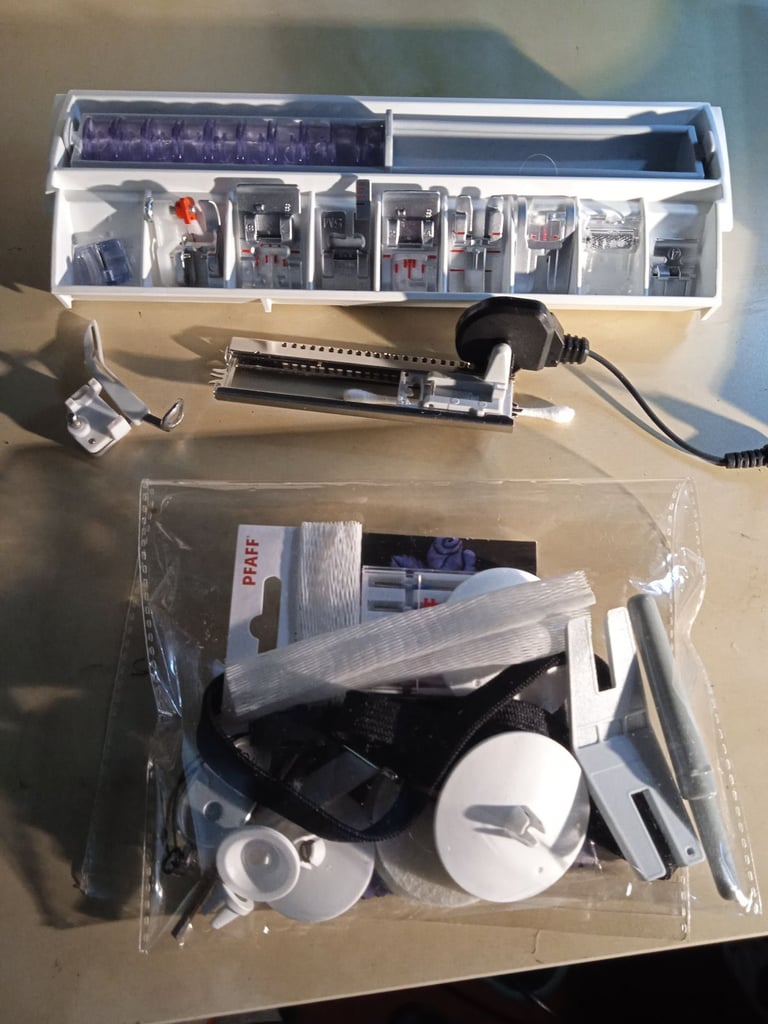 Pfaff creative 4.5  computerised sewing& embroidery machine ONO
