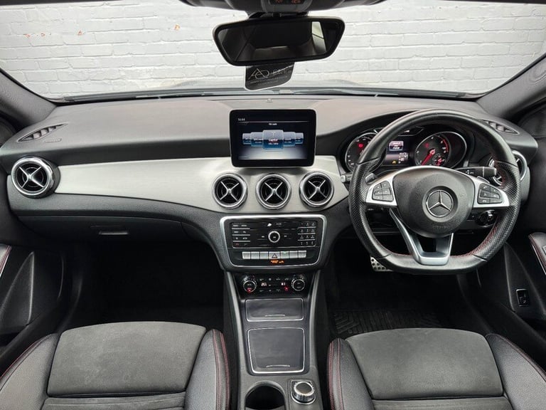 Mercedes GLA Class GLA 220 D 4MATIC AMG LINE