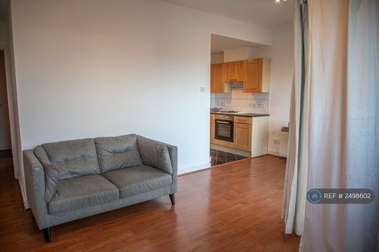 image for 1 bedroom flat in Fishguard Way, London, E16 (1 bed) (#2498602)