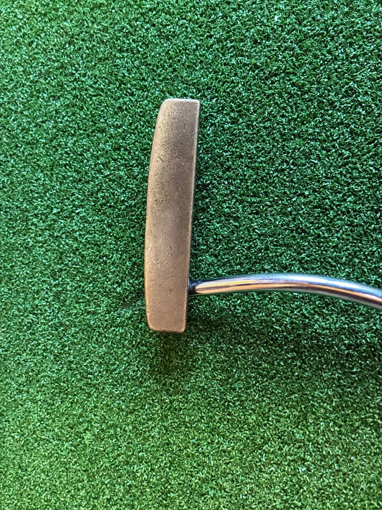 Ping BZ8 putter with thick grip