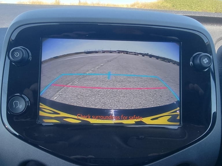 2018 Toyota AYGO 1.0 VVT-i x-clusiv Euro 6 5dr (Safety Sense) HATCHBACK Petrol Manual