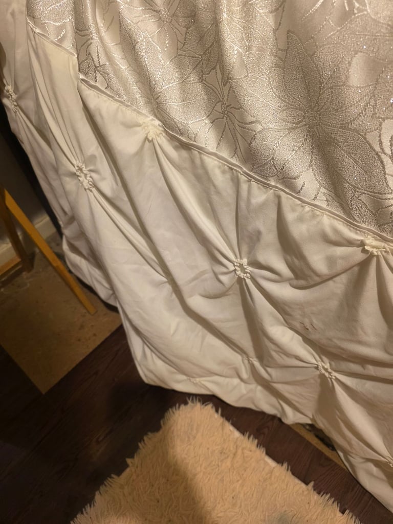 Cream sparkly  duvet set . £30.00 Ono