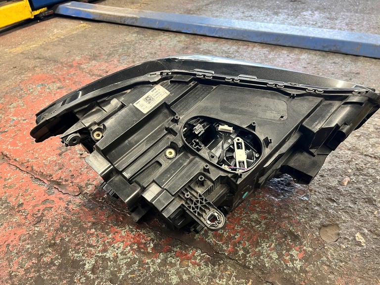 BMW X1 2021 F48 LCI HEADLIGHT FACELIFT 