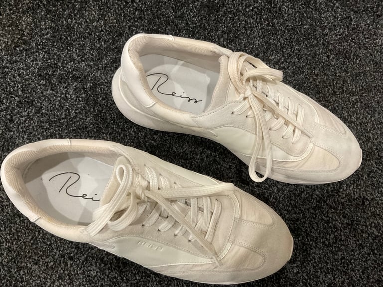 Used a twice Reiss leather-blend low-top mens trainer size 8/43 v.good condition £40