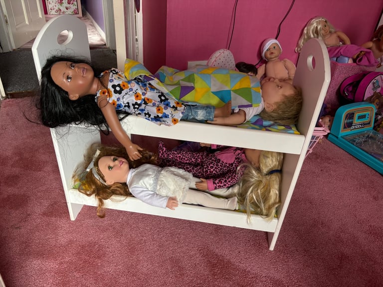 image for Our generation bunk beds + 4 dolls