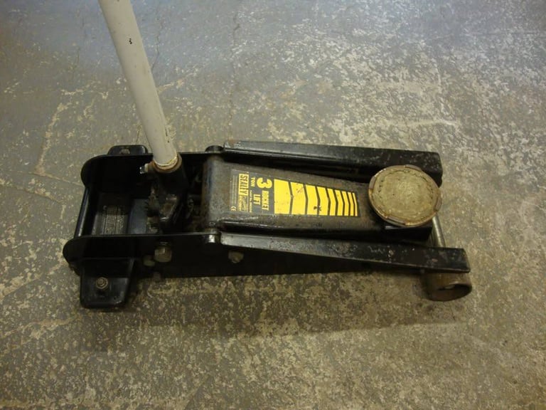 Sealey Rocket lift 3 Tonne Car / Van Trolley Jack Heavy Duty *Needs Slight Attention*