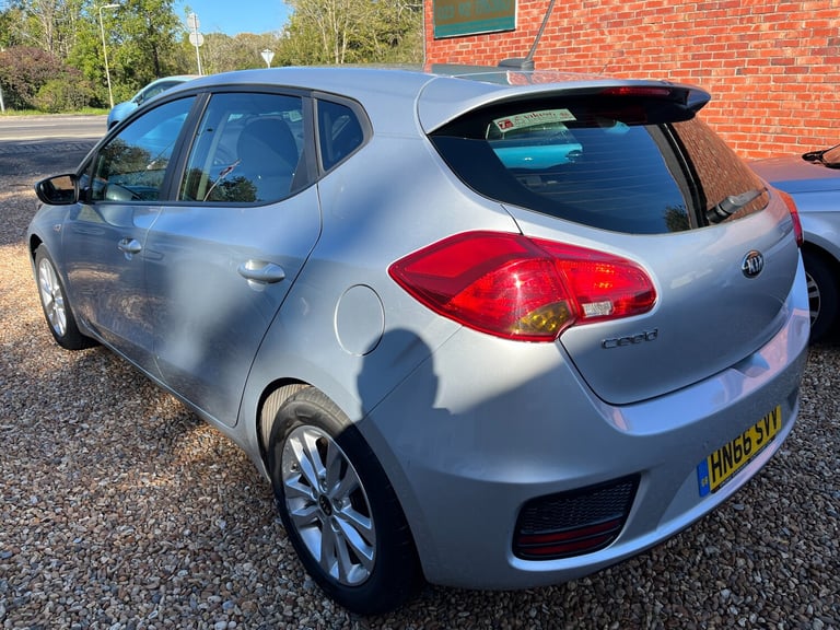 2016 Kia Ceed 1.4 SR7 Hatchback 5dr Petrol Manual Euro 6 (98 bhp) Petrol
