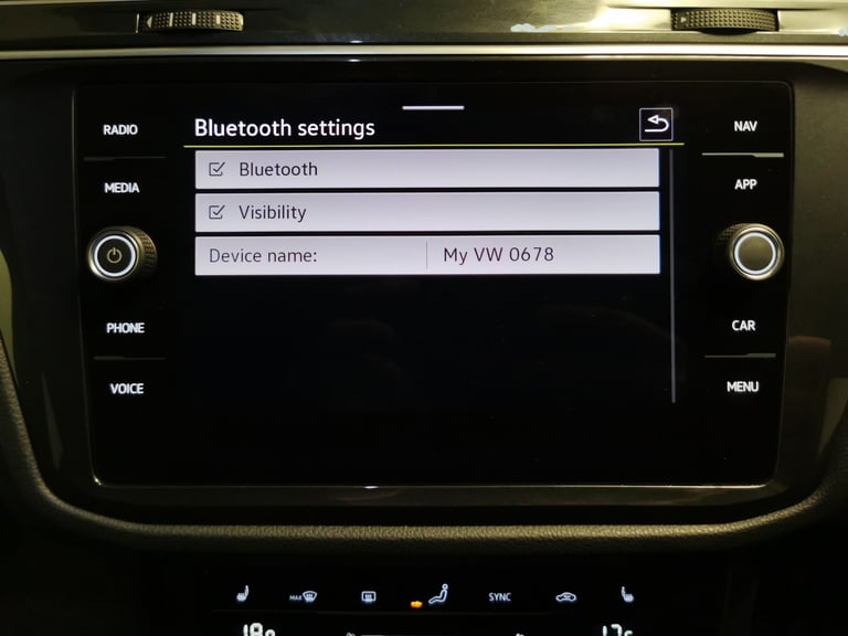 2021 Volkswagen Tiguan 2.0 TDI R-Line SUV 5dr Diesel DSG Euro 6 (s/s) (150 ps) - KEYLESS ENTRY - ...