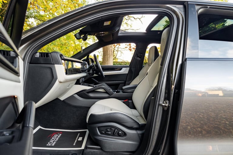 2023 Porsche Cayenne 3.0 V6 E-Hybrid 25.9kWh TiptronicS 4WD Euro 6 (s/s) 5dr ESTATE Petrol/Electr...