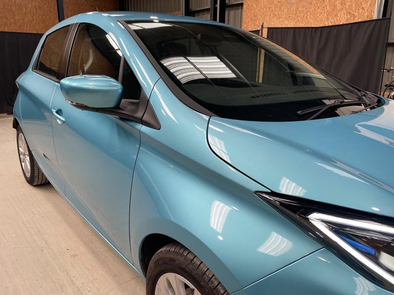 2020 Renault Zoe R135 52kWh Iconic Auto 5dr (i, Rapid Charge) HATCHBACK Electric Automatic