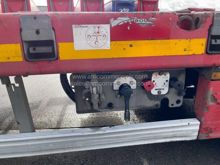 MAX 3 AXLE LOW LOADER 