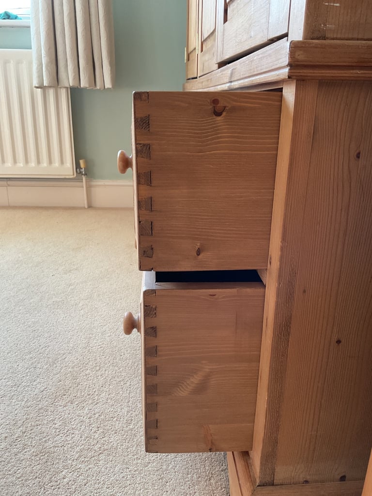 Solid Pine Wooden Bespoke 3-Door Triple Wardrobe With 5 lower drawers dove tail