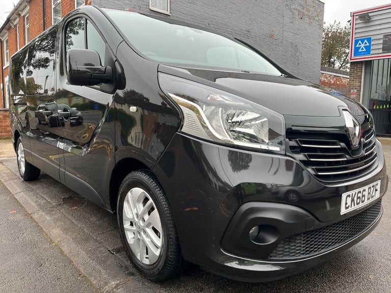 Renault Trafic LL29 Energy dCi 125 Sport Nav 9 Seat LWB Minibus  DIESEL 2016/66