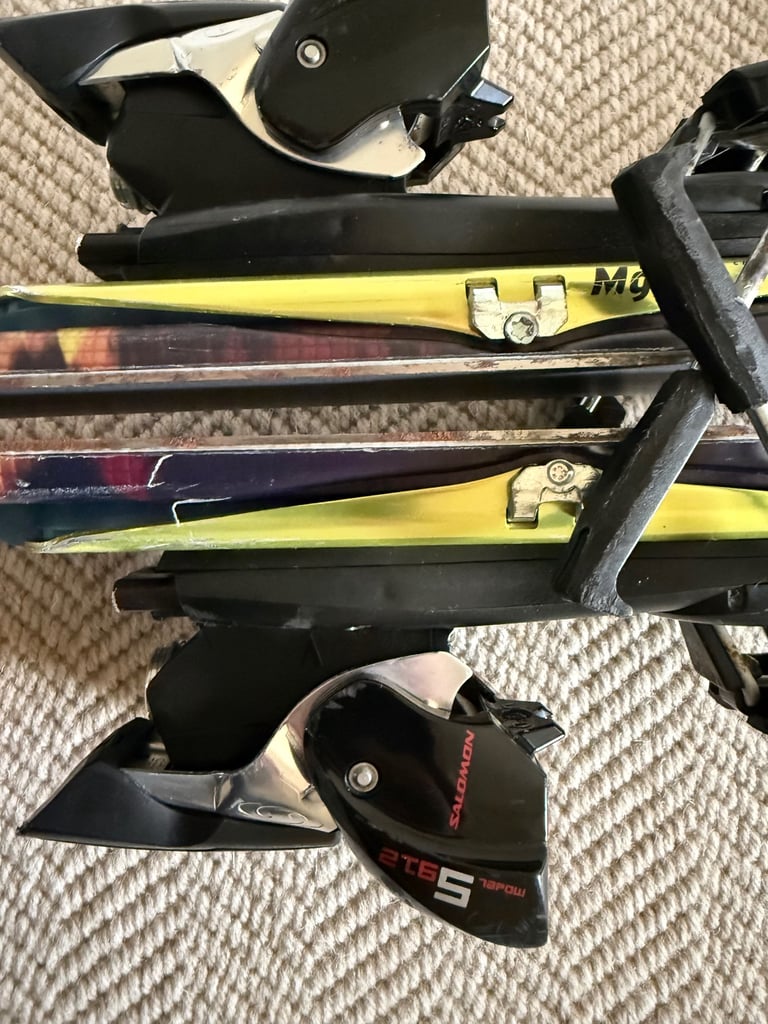 Men’s skis