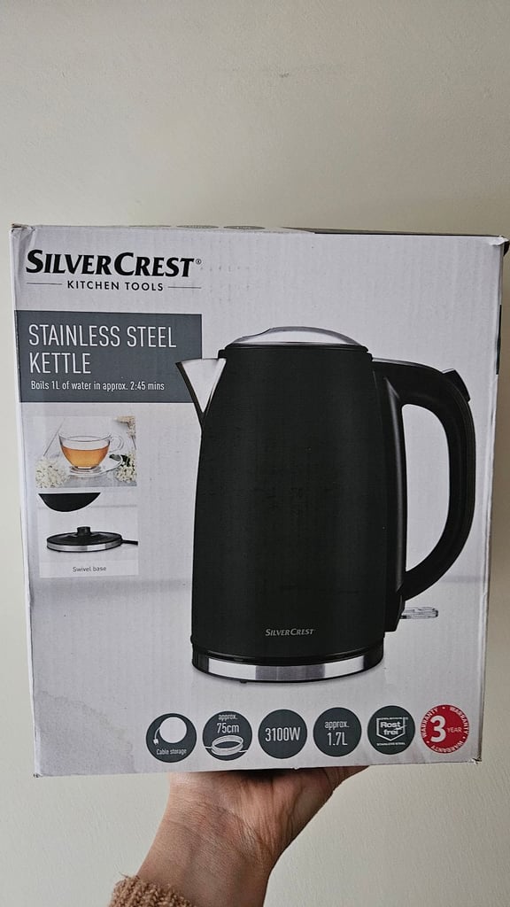 image for Kettle never used in own box