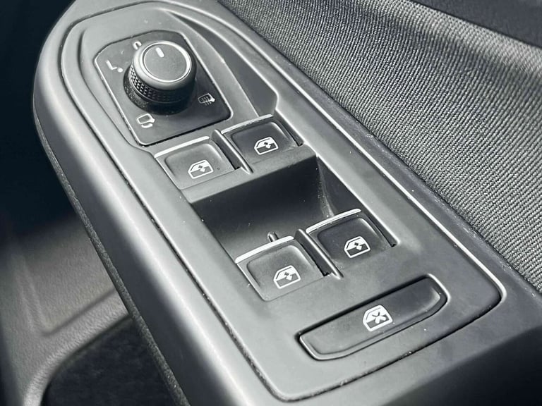 2020 Volkswagen Golf 1.5 TSI Style Euro 6 (s/s) 5dr Hatchback Petrol Manual